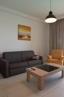 Bayview Seafront 4A - 1