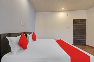 Hotel O by OYO HOTEL DIVINE STAY NEAREST TAJ HIGHWAY GZB - 2