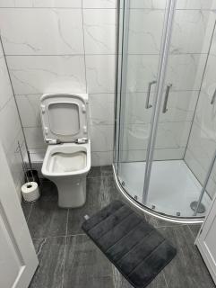 Modern 1BR Home in Clayton-le-moors - 9