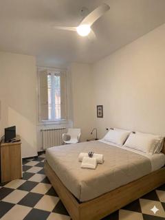 INEJA In the heart of Oneglia, within walking distance of the sea - 9