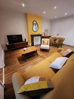 Le Moutarde Chic - 1-bedroom - Downtown - Train station 5 mins - 9