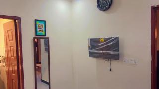 24-7 open guest house rooms available - 3