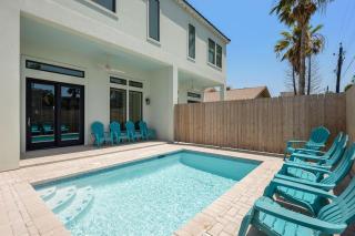 Beachfront Luxury Retreat w Private Pool Sleeps 12 - 0