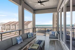 Beachfront Luxury Villa w Pool Elevator 5 Master Suites - 5