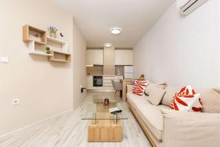 Modern 1BD Apartment in Heart of Plovdiv by Flat Mаnager - 9