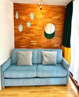 Designer Tiny House with Wraparound Sun Terrace & Garden Lounge - 3