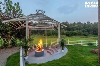 StayVista at Kailaasa with Bonfire, Plunge Pool - Riverfront - 8