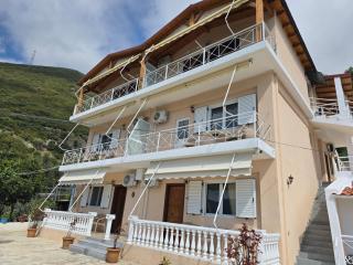 Arthur's 4Apartments - 0