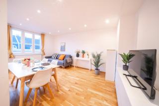 1 Bedroom, 5 min from Hauptbahnhof, AC, 75qm - 1