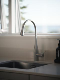 Waterfall Villa - Black Beach & Fjord Views - 2