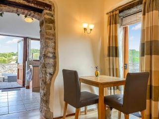 Ravenscliffe Cottage - 7