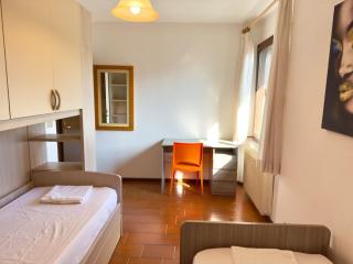 Lake view, 2-Room Apartment with Garden - 1