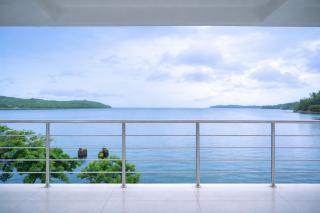 Premier SeaView Inn - 6