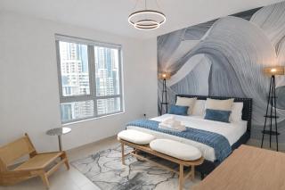 Luxury Burj Facing Apt in DT - 1