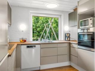 Holiday Home Ebon - from the sea by Interhome - 2