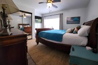 The Carolmet House, King Bedroom, Cabana - 6