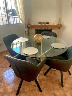2 bed house close to beach - 9