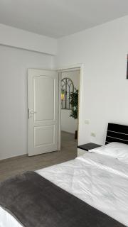 Divine Gold Sea View Apartment - 8