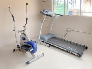 Ndeke Apartments Guesthouse in Meanwood Ndeke, Lusaka near KKIA - Fast wifi, solar backup - 6