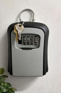 DLF Capital Greens with Modern Cozy Studio - 4