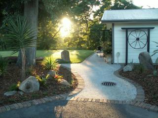 Cambridge Coach House - 4