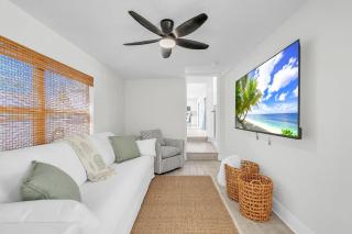 Sunny Palms - 4