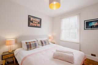Stunning flat 5 mins from Tube - 8