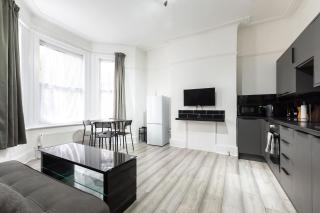 The Avenue Gem Stylish 2 Bed Stay in the Heart of Southampton - 9