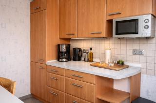 Moderne Wohnung nahe A7 & B3 - Parkplatz & Komfort - 2