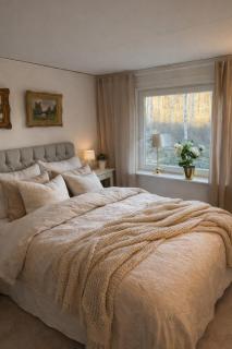 Live with nature, your own jetty, boat & sauna! - 9