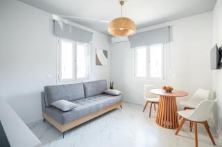 Agora Luxury Suites - 3