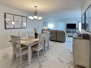 The Indies House by Distinctive Beach Rentals - 3