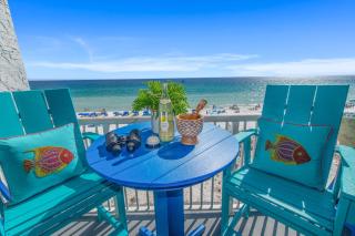 Islander 502 - The Sea Glass Suite - 8