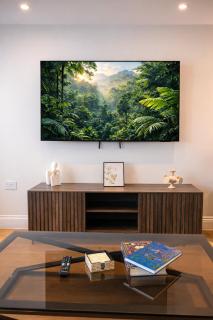 Harcourt House, Newly refurbished apartment 3 - 4