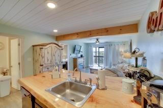 Unwind Fireside Ozark Mtn Condo with Resort Perks! - 1