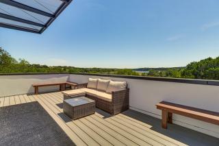 Walk to Lake Travis and Parks! Resort-Style Getaway - 9