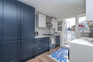 Bright Modern 1BDR Apt with Garden and Balcony - 1