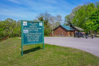 Riverfront Little Red Cabin, Hot Tub, World-class Trout Fishing, Views & Boat Access - 1