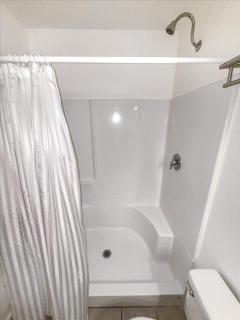 Oceanfront King Suite With Full Kitchen Beach Access Pool & Hot Tub - 7