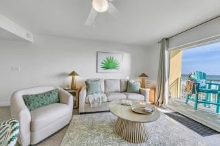 Pelican Isle 215 - The Emerald Spritz - 3