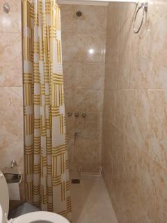 monoambiente cercano al centro civico - 1