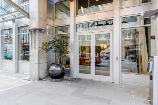 South Lake Union studio w gym storage nr parks SEA-558 - 9