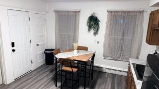 Nona - Private Room 1 with Parking, Desk & Fast WiFi near Yale, Quinnipiac, SCSU & Hospitals - 8
