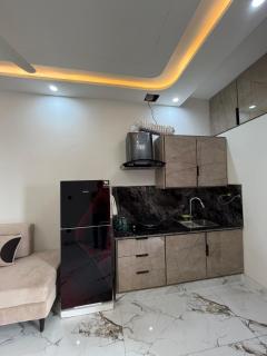 Marvel Service Appartments - 1