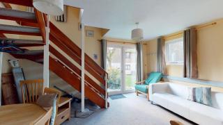 11 Strawberry Hill, Tolroy Manor - 9