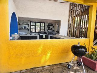 Private 25-Guest Resort 2 Pools & Sports Court - 8