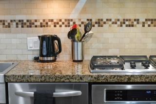 Finlayson Reach Luxury Bear Mountain Condo Views Patio & Amenities - 1