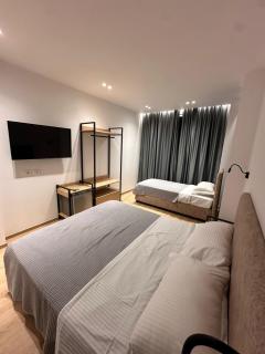 Logan Rooms Berat - 4