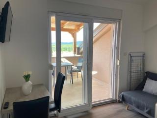 Apartment in Punat with sea view, terrace, air conditioning, W-LAN 4534-2 - 2