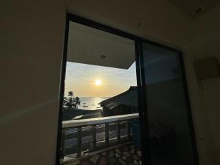 Liberty's Lodge and Diving - Apo Island - 1